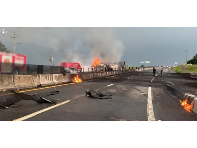 Un accidente en Tlaxcala genera caos en el tráfico y despliega servicios de emergencia.