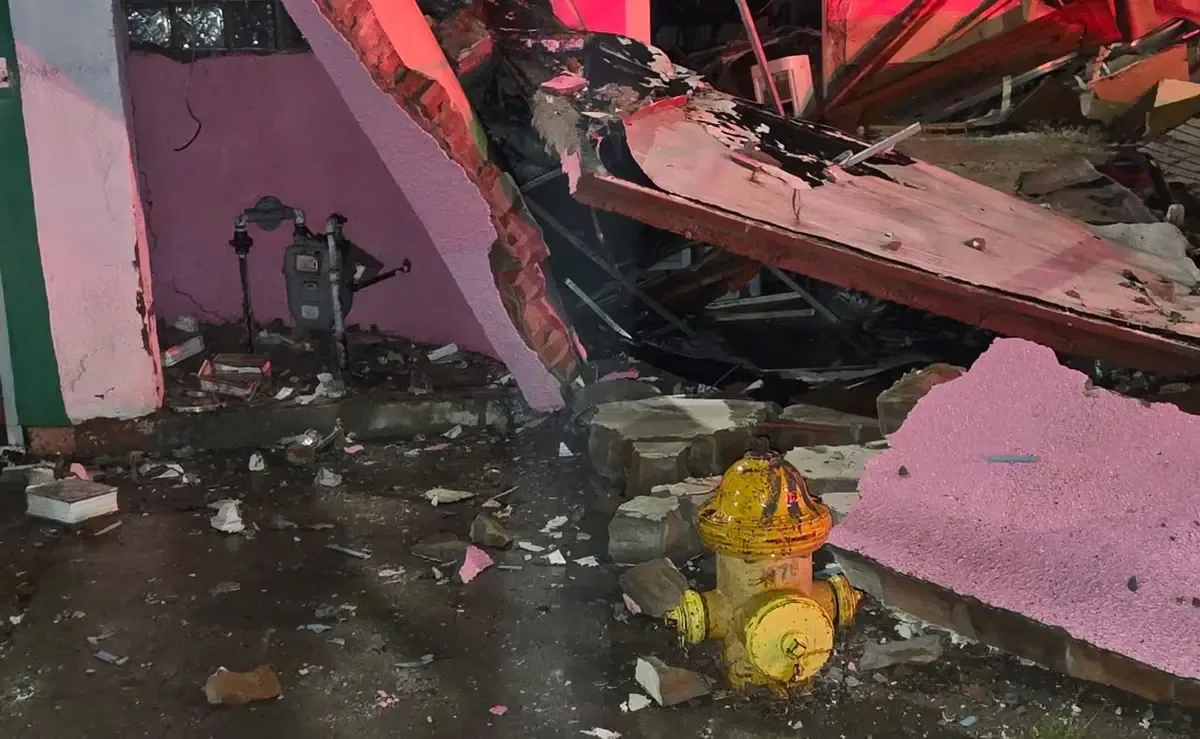 La explosión, que pudo haber sido por fuga de gas, ocurrió en el fraccionamiento Calzada del Sol.