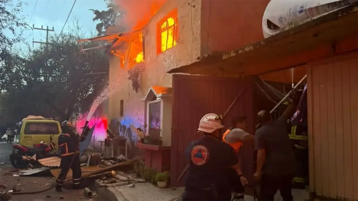 Una explosión en una casa de Álvaro Obregón dejó varios heridos, movilizando a cuerpos de emergencia y generando preocupación en la comunidad.