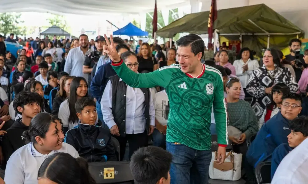 El Marqués inaugura una muestra para que infancias conozcan labores de seguridad y salud.