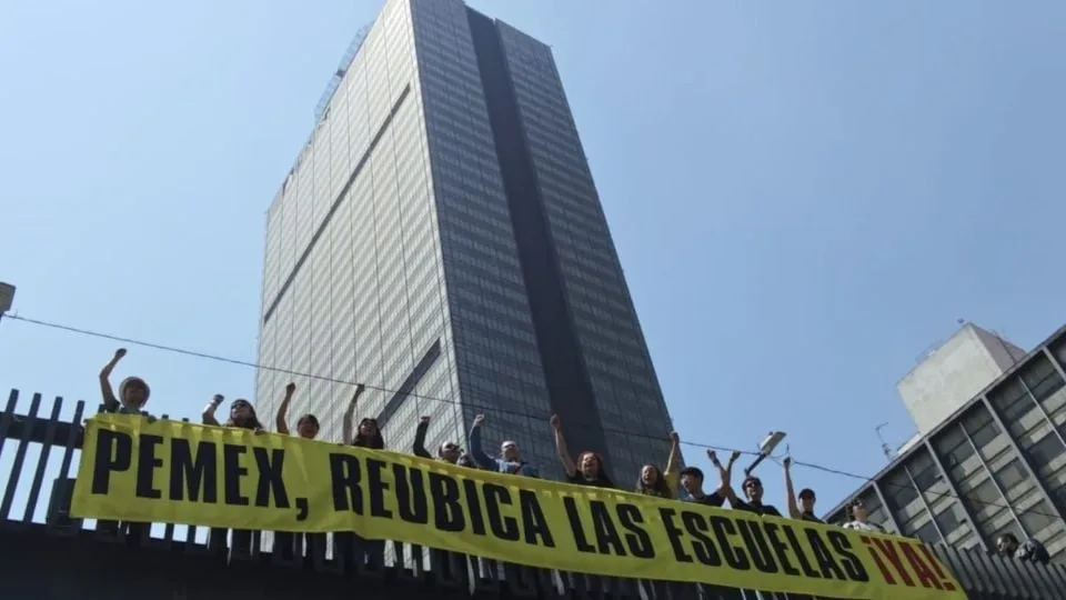 VIDEO | Padres Exigen Reubicación de Escuelas 
