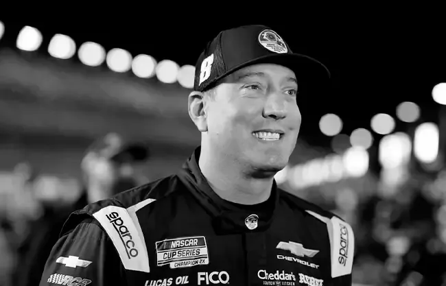 Su partida deja un vacío en el mundo de NASCAR y entre sus seguidores.