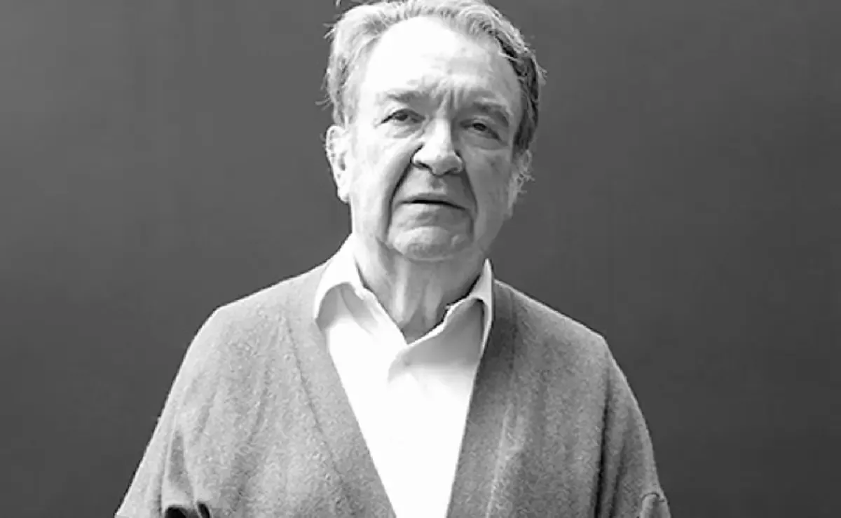 El académico dejó una importante huella en la Facultad de Derecho y recibió el Premio Nacional de Artes y Literatura en 2021.