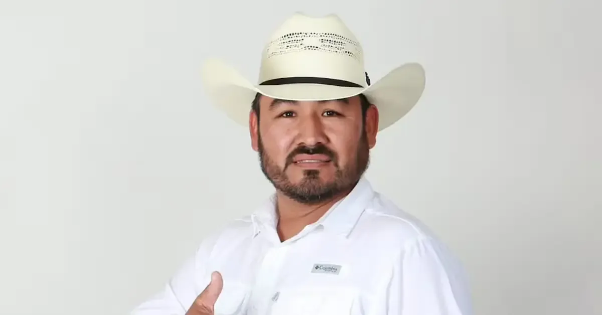 Germán Gerardo Ochoa Esparza, alcalde de San Miguel de Horcasitas, pierde la vida en un trágico accidente automovilístico.