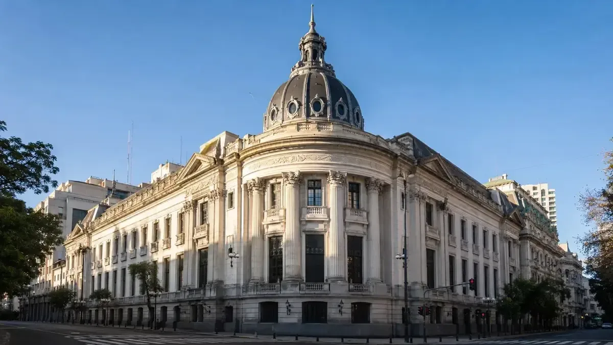 La partida del conductor deja un vacío en la radio y la cultura argentina.
