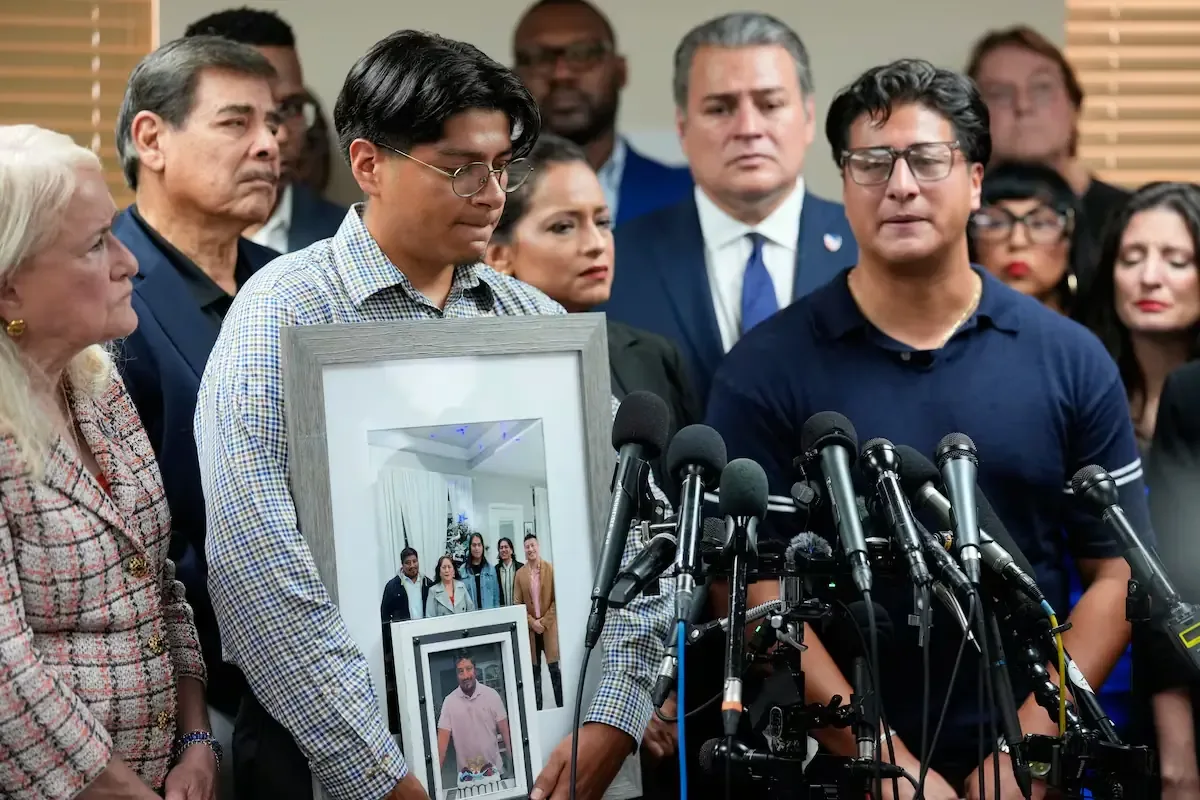 La familia pide investigacion independiente sobre la muerte de Lorenzo Salgado Araujo tras un incidente con agentes migratorios.