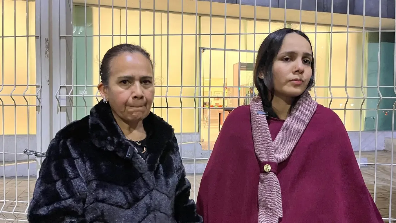 Familiares de Julio Flores expresan su indignación ante la absolución de Óscar Lezama.