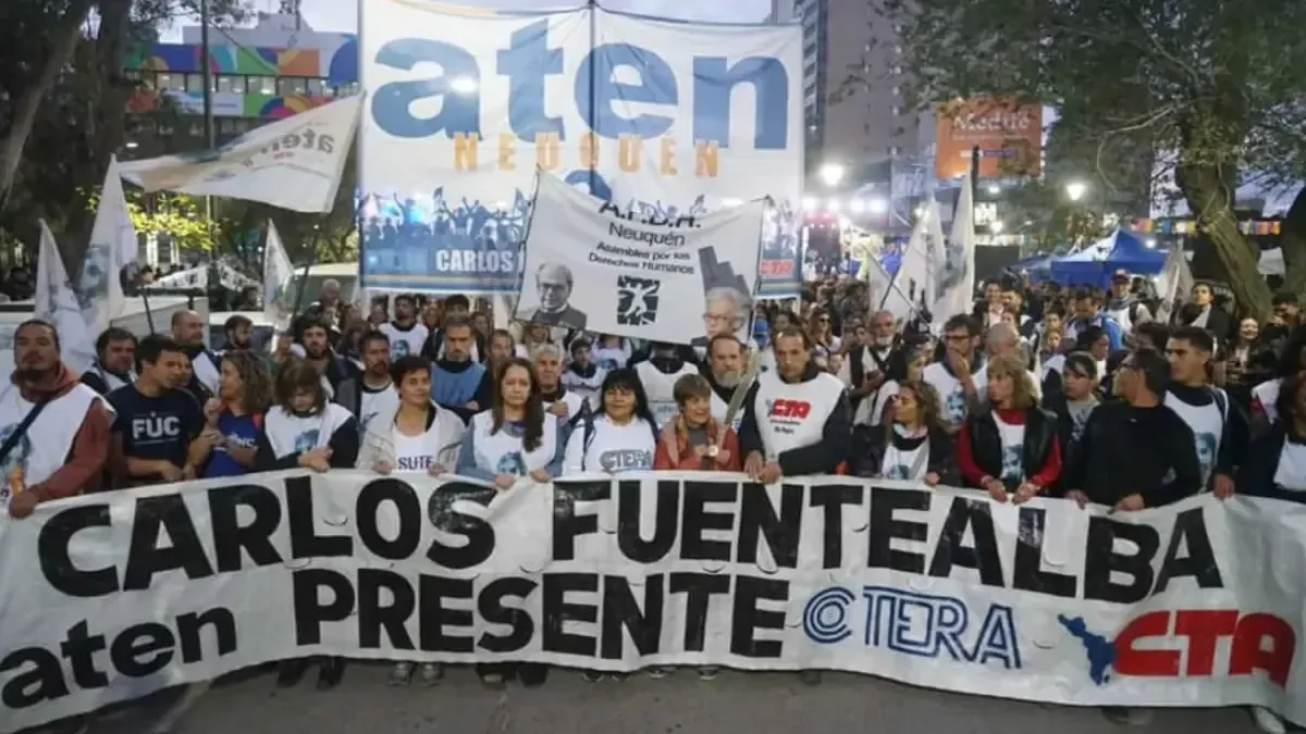 Familiares y activistas exigen justicia y honran el legado del docente asesinado.