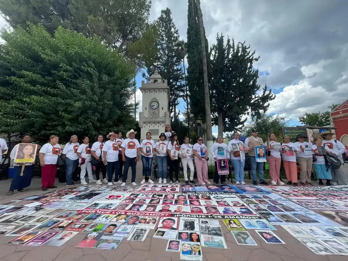 Unas 70 familias participan en la búsqueda de personas desaparecidas en Coahuila, visitando penales y hospitales.