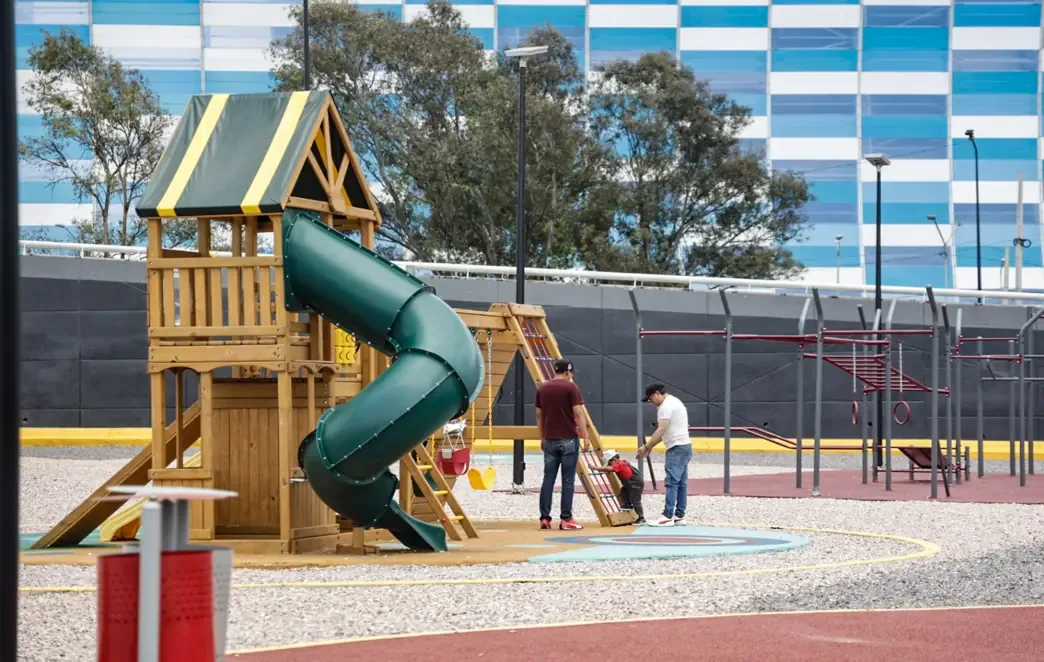 Un parque lineal ofrece espacios recreativos a la comunidad y honra a los atletas poblanos.