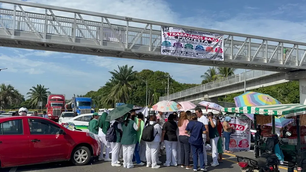 Pacientes se ven afectados por la falta de insumos médicos y cirugías en el hospital.