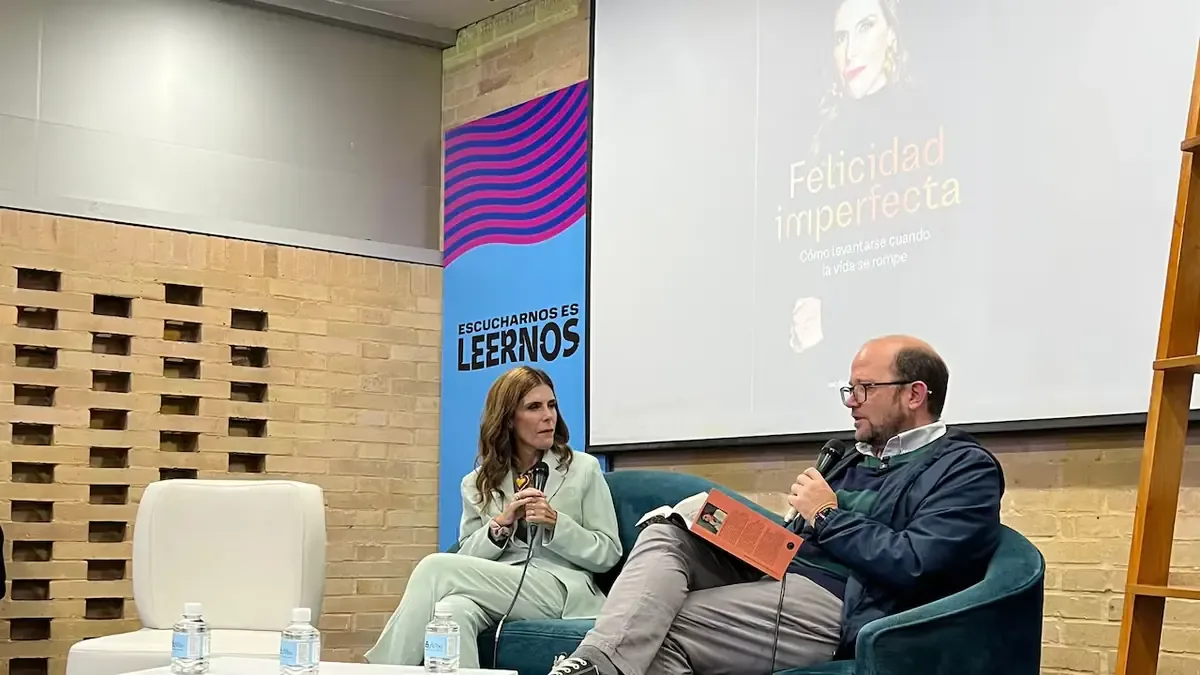 La obra de María Carolina Hoyos se aleja de la autoayuda convencional y aborda cómo convivir con el dolor.