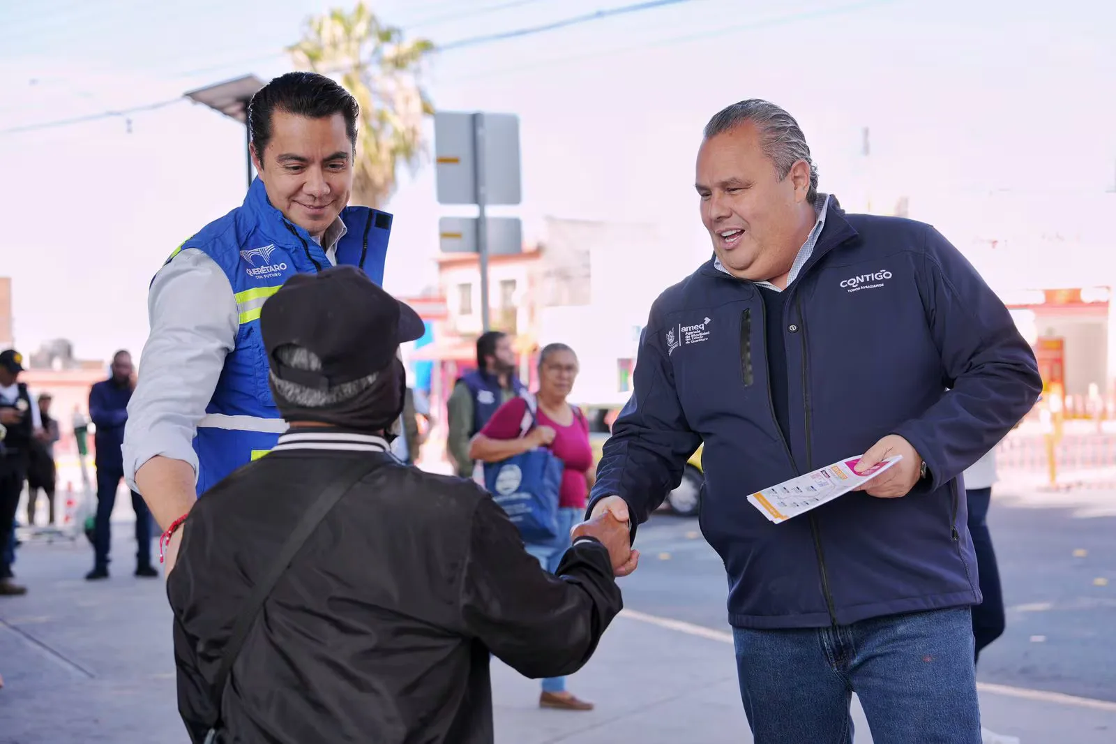"Felifer Macías presenta el pilotaje de movilidad en Querétaro ante la ciudadanía."