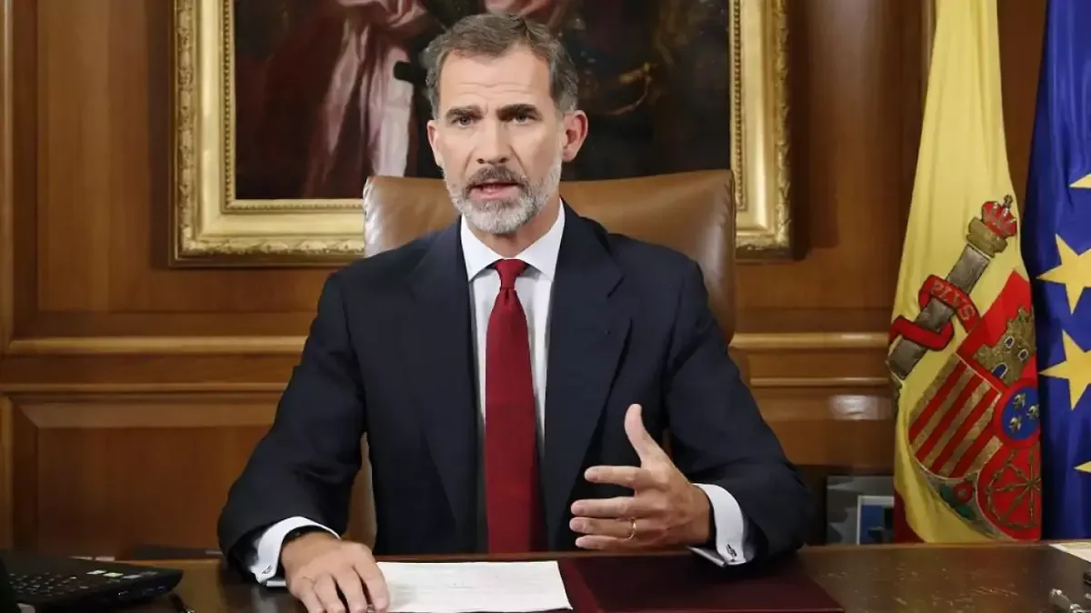 El rey de España entrega el Premio Joan Margarit a la autora canadiense, destacando su influencia en la literatura y la sociedad.