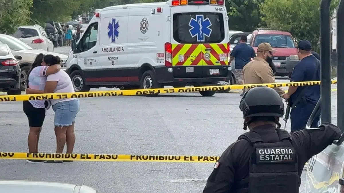 Cynthia “N” fue hallada sin vida por sus hijos; las autoridades investigan al exmarido como principal sospechoso.