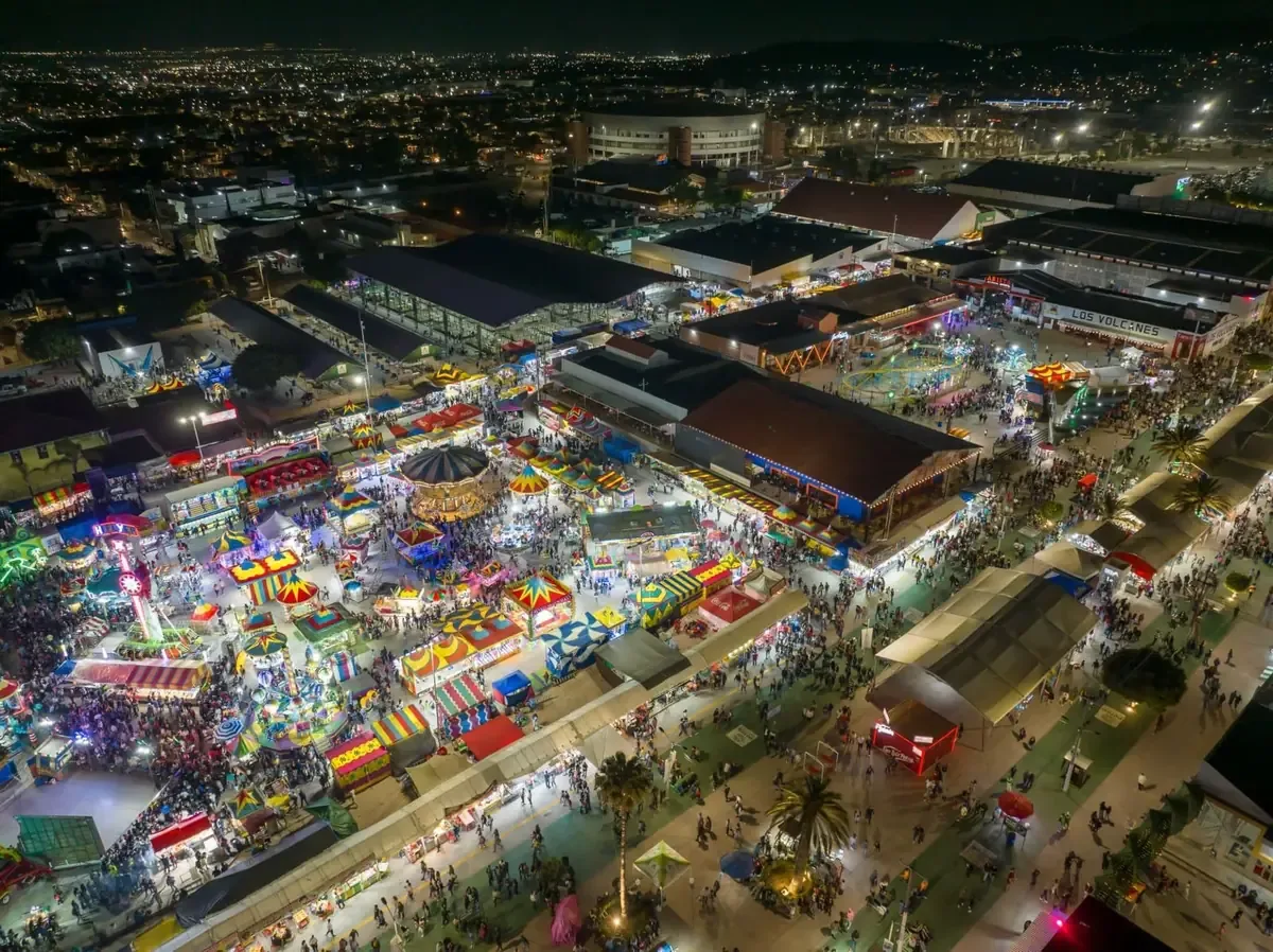 La Feria Nacional Potosina generará un aumento en la actividad comercial y turística de la región.