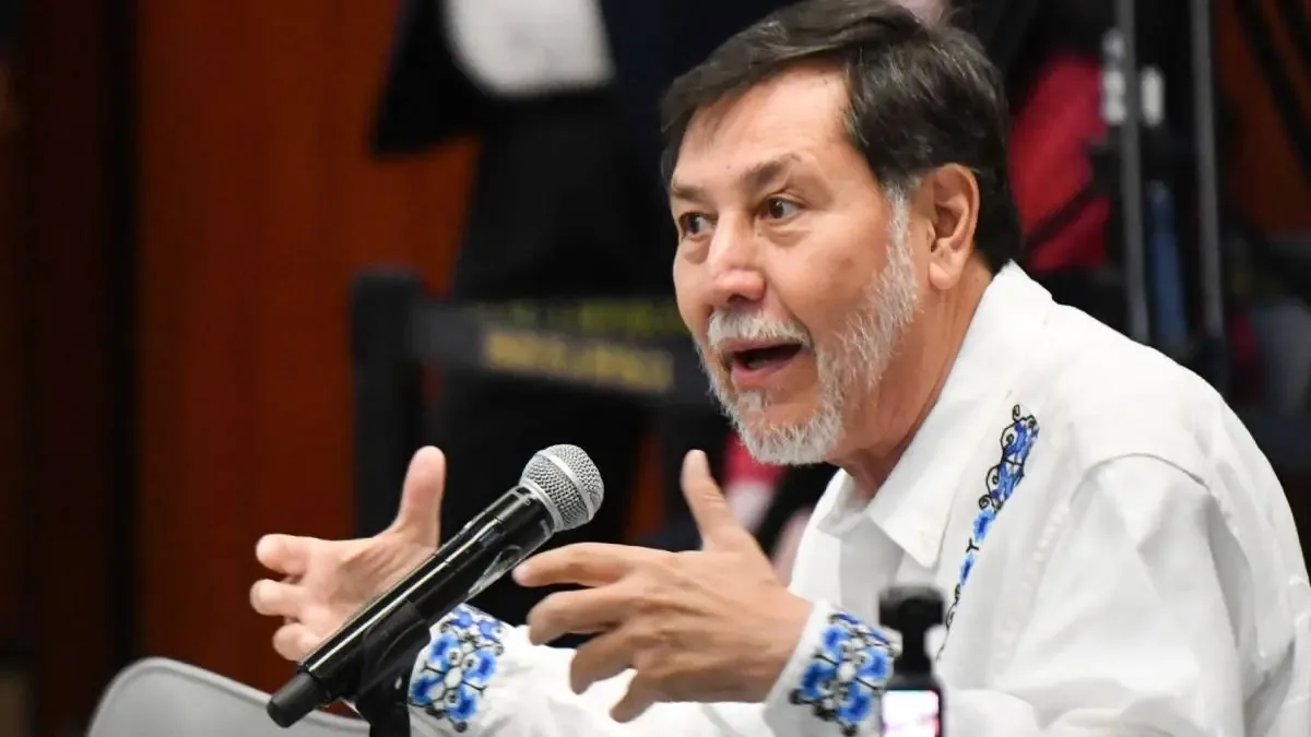 El Tribunal Electoral de Michoacán ordena al senador ofrecer disculpa pública y tomar un curso sobre violencia política de género.