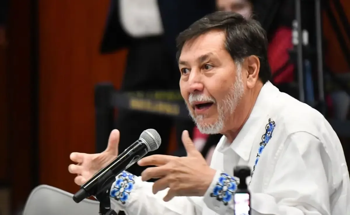 El senador de Morena alerta sobre la falta de un proceso transparente en la elección de la nueva presidencia del Senado.