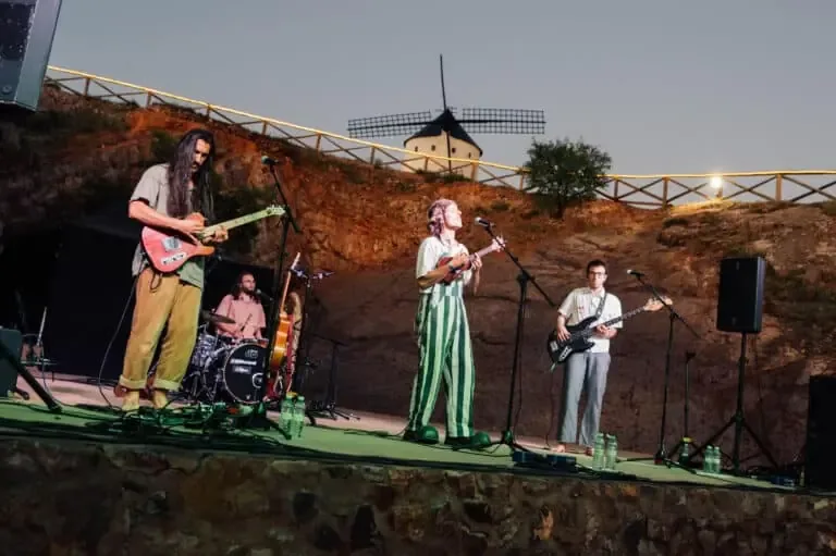 Este festival musical ofrece una variedad de actuaciones destacadas y un ambiente festivo en Castilla-La Mancha.