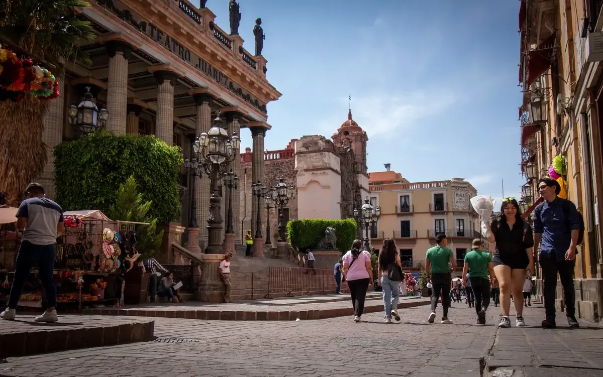 El festival incluye diversas propuestas artísticas y se extenderá hasta el próximo fin de semana.