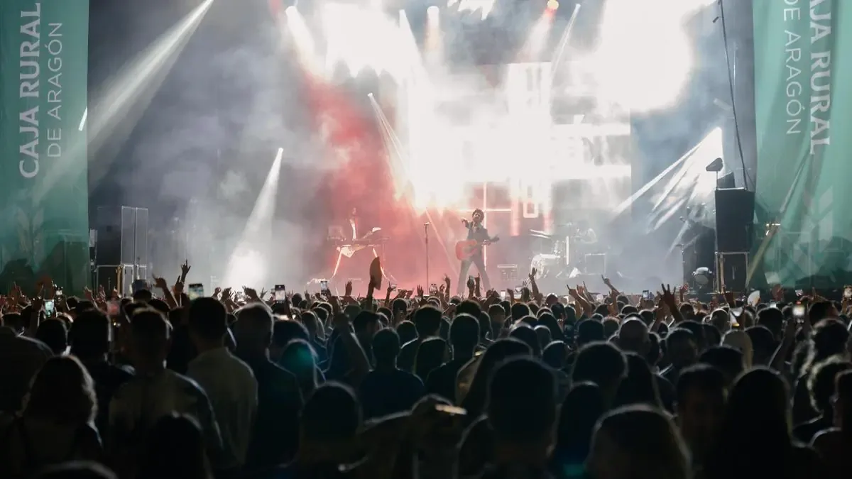 La programación de festivales en Aragón este verano ofrece diversas actividades culturales y musicales en diferentes localidades.