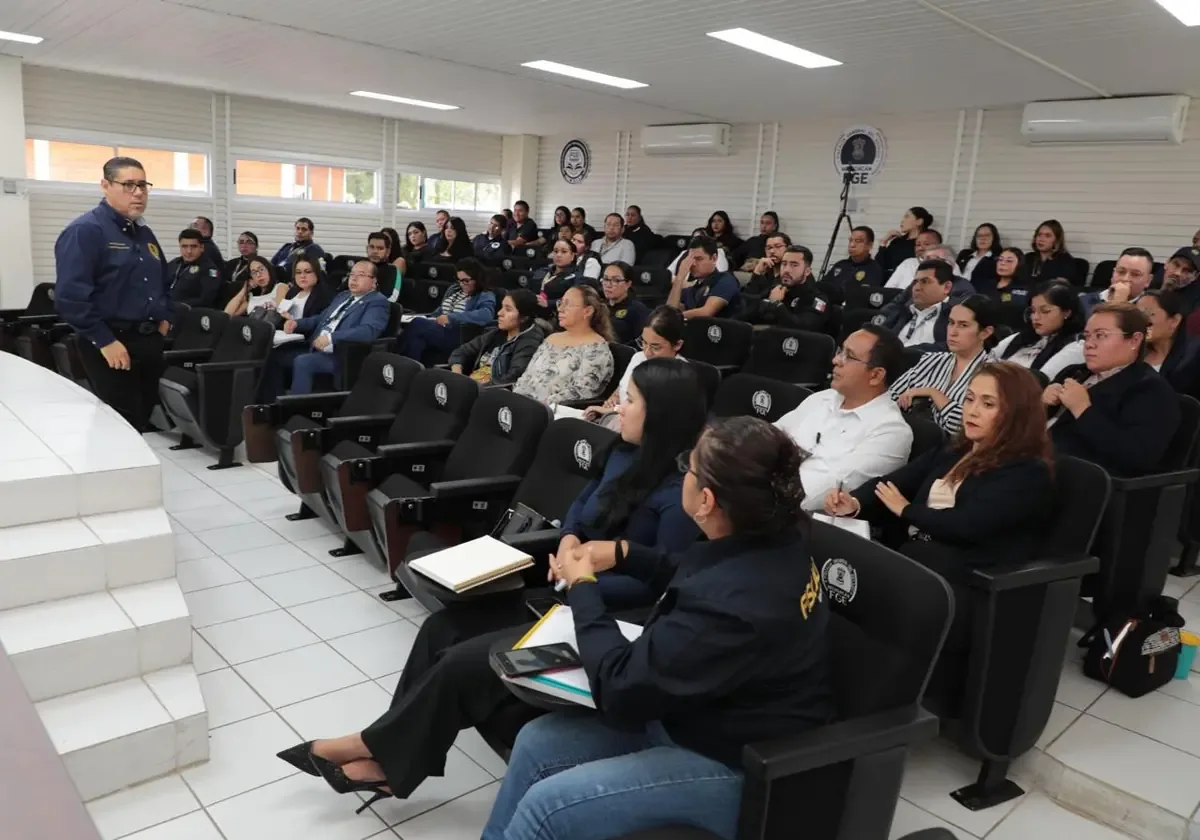 El curso busca fortalecer las competencias de atención a adolescentes en conflicto con la ley.