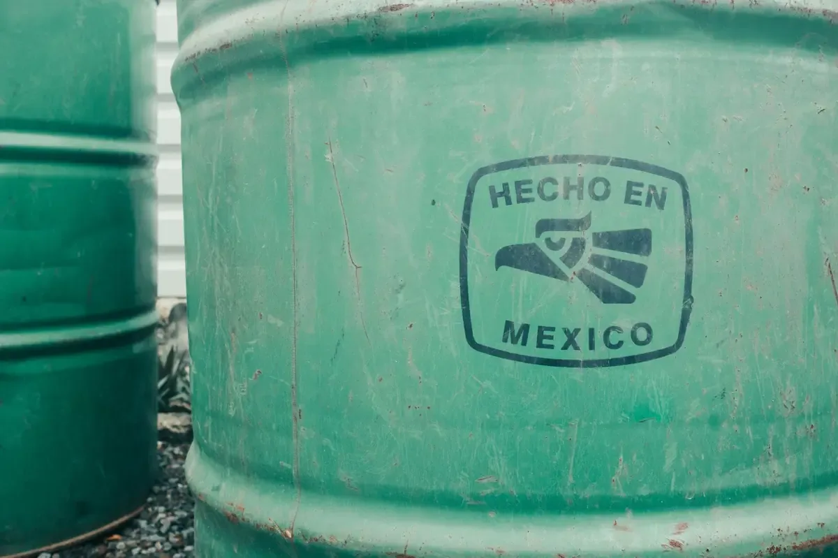 La Fiscalía investiga presunto almacenamiento ilegal de hidrocarburos en la estación de servicio de gas LP.