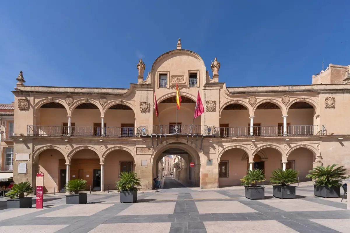 Este taller busca mejorar competencias digitales en personas mayores y se ofrece de manera gratuita en el municipio.