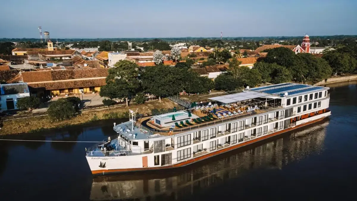 Un reportaje británico realza la experiencia de los cruceros que conectan el Caribe colombiano con el interior del país.