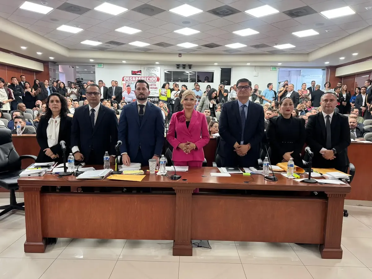 La fiscal presentó avances en procuración de justicia y atención a desaparecidos en su comparecencia ante el Congreso estatal.