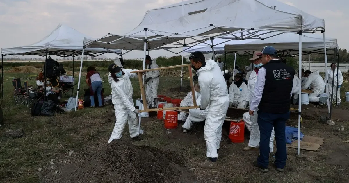La identificación de restos humanos en Tláhuac revela falta de recursos y eficiencia en la investigación.