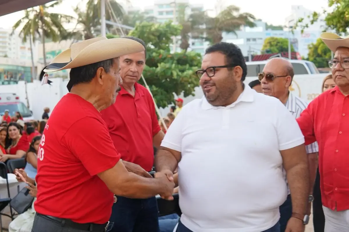 La UCRA destaca por su labor en la preservación de la identidad cultural de los calentanos en Acapulco.