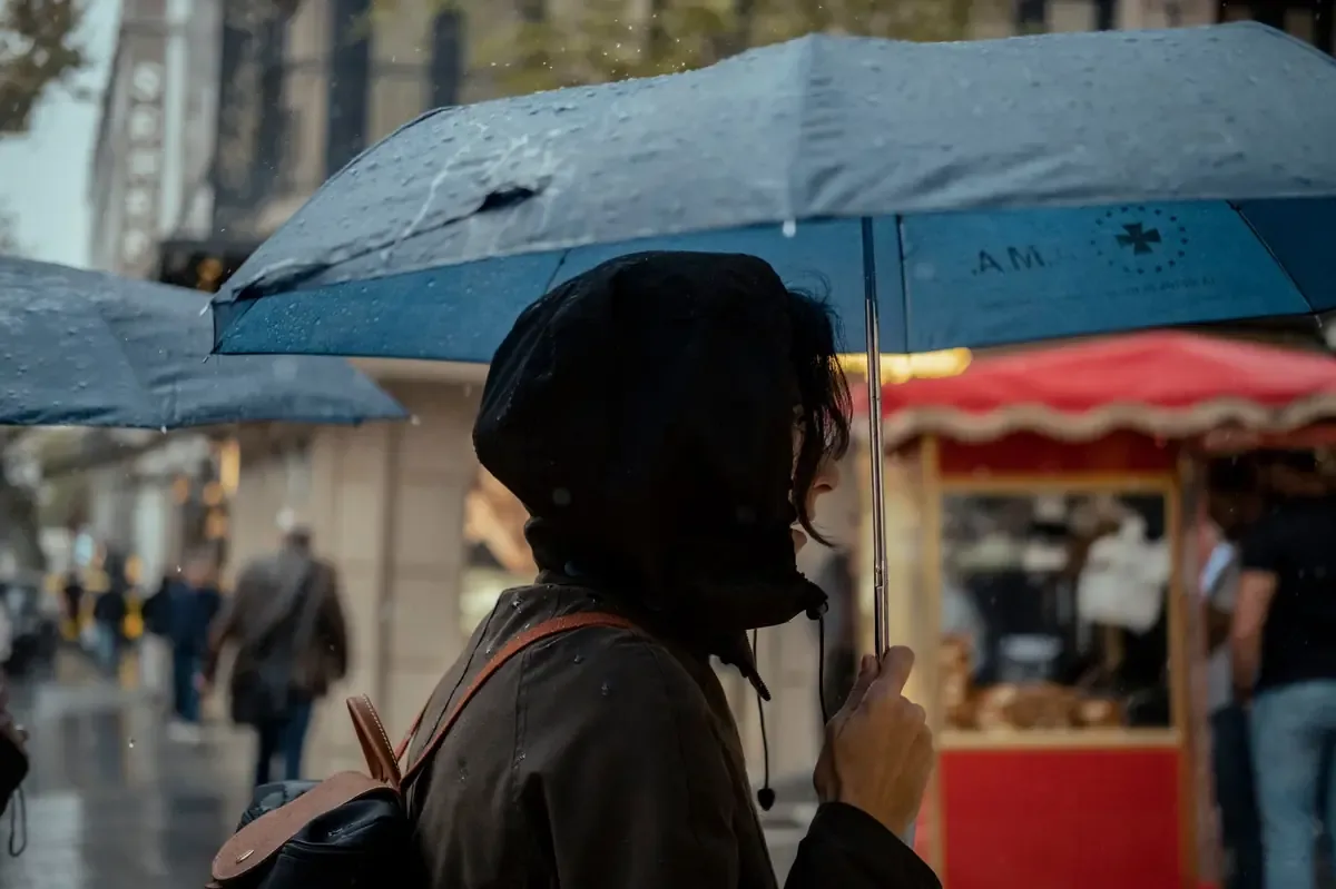 Este domingo, se esperan precipitaciones severas en varios estados, junto a un descenso notable de temperaturas.