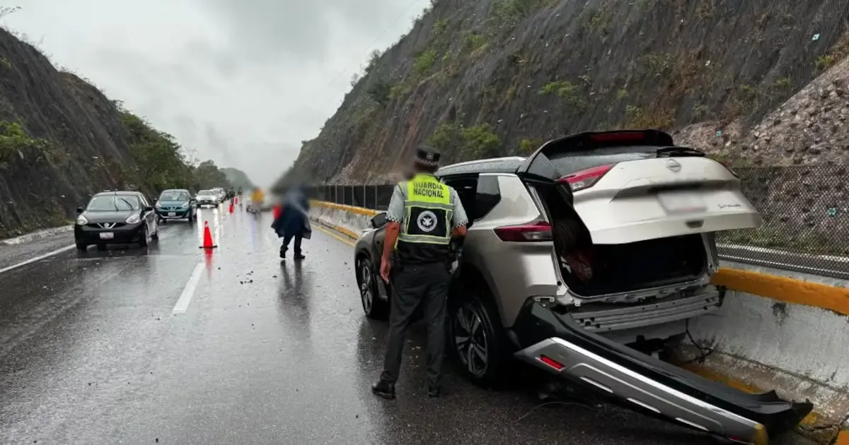 Las precipitaciones por la tormenta tropical Boris provocan problemas en distintas autopistas del país.