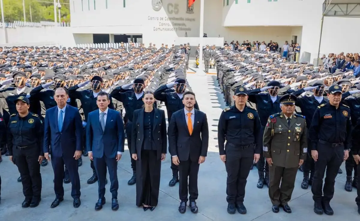 El gobernador Samuel García destaca los logros en seguridad y la modernización de la fuerza policiaca.