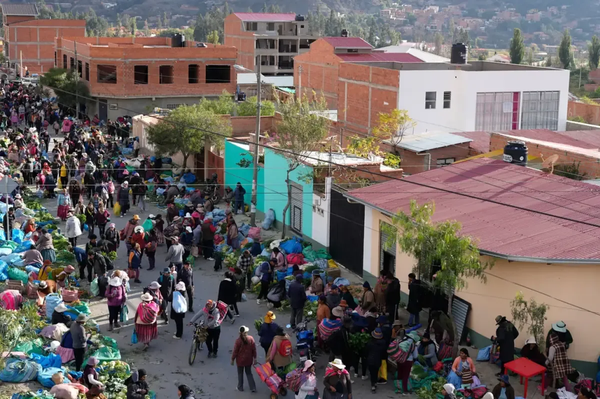 La decisión busca aliviar la escasez de víveres en medio de protestas prolongadas.