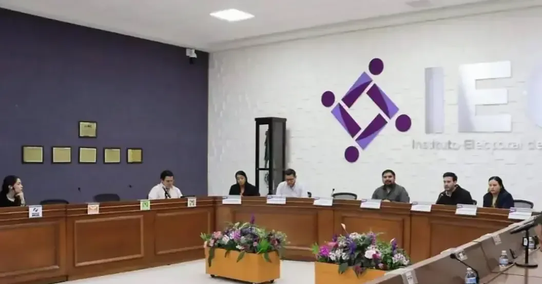 Mónica D. denuncia hostigamiento en su cargo dentro del Instituto Electoral de Coahuila.