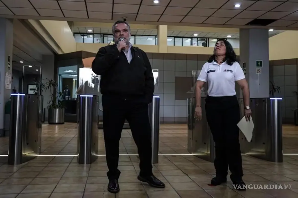 Funcionarios del INE presentan mejoras en la seguridad de sus instalaciones.