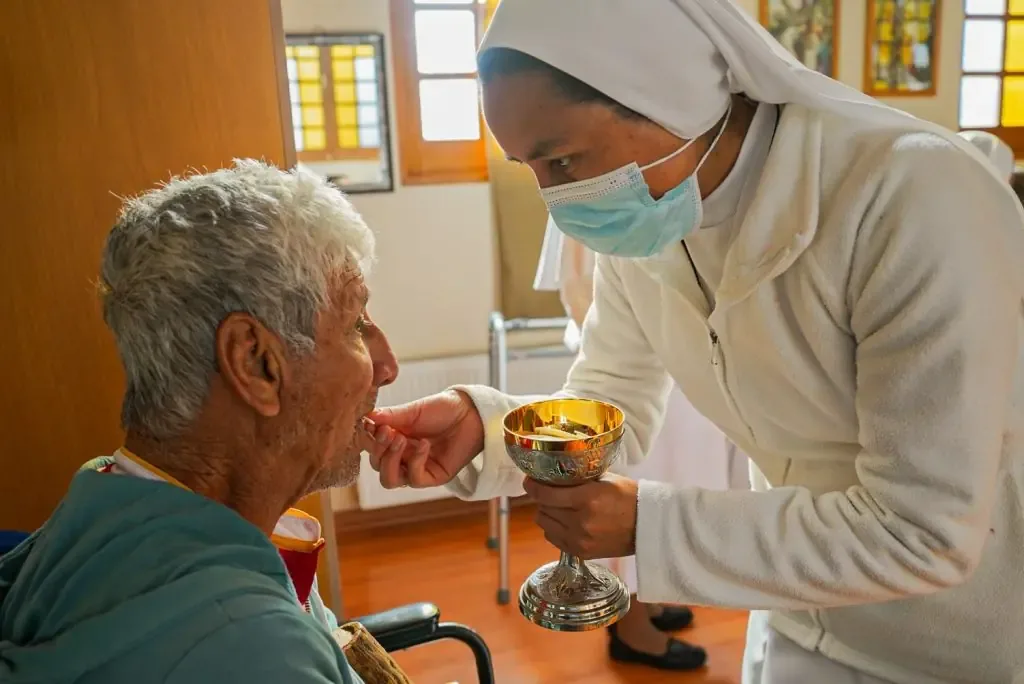 Esta institución se dedica al cuidado de adultos mayores en Chile y anuncia nuevos proyectos para ampliar su capacidad de atención.