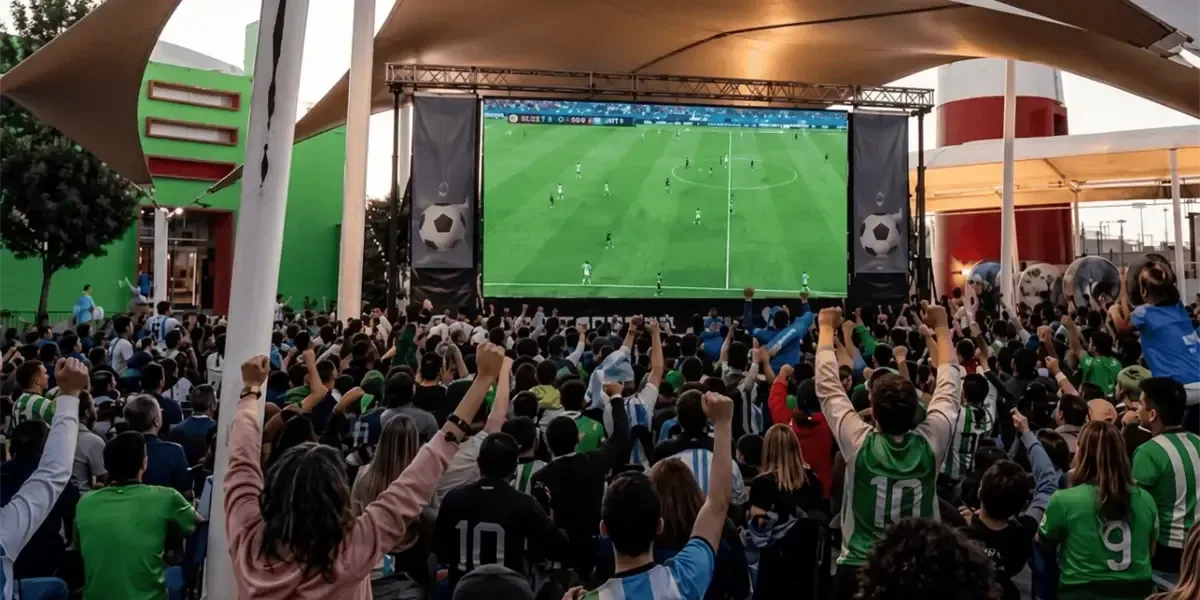 Este festival ofrecerá actividades familiares y la proyección de 50 partidos del Mundial.