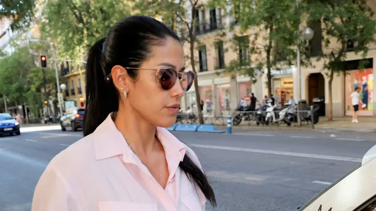 La exconcursante de ‘Supervivientes’ revela su situación financiera tras la traición de su socia.