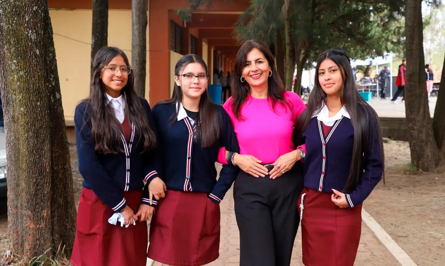 Gaby Molina invita a fortalecer la cultura de paz en escuelas de Michoacán.
