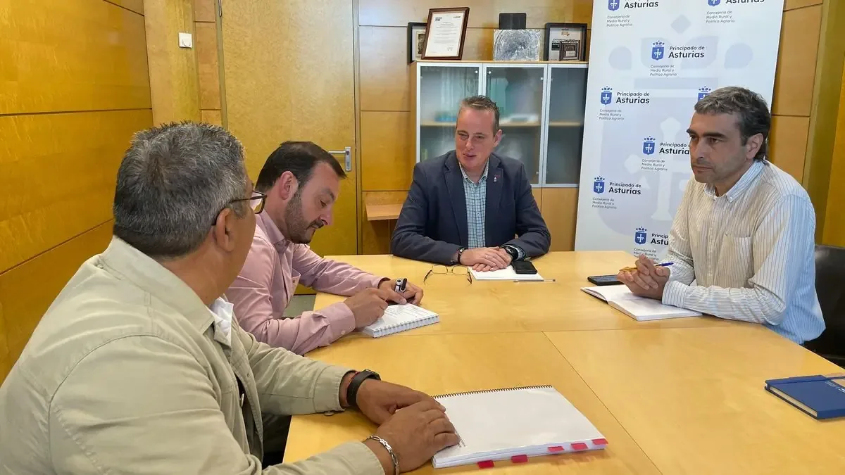 El alcalde de Mieres solicita respaldo tras fallo judicial que limita el uso de pastos.
