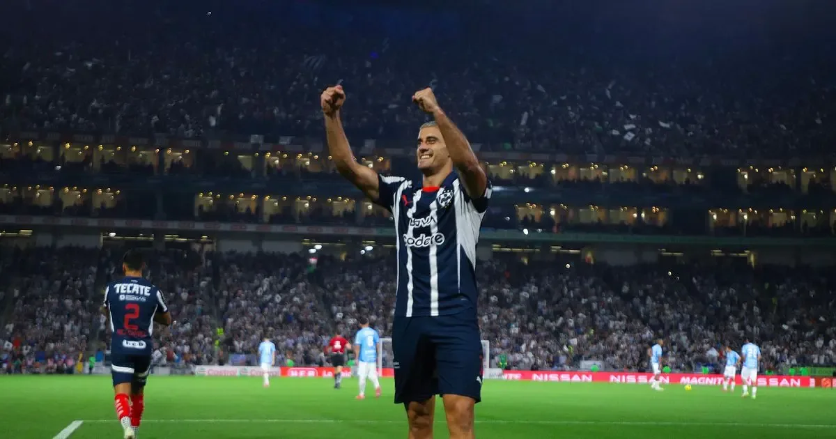 Germán Berterame durante su emotiva despedida de Rayados de Monterrey.