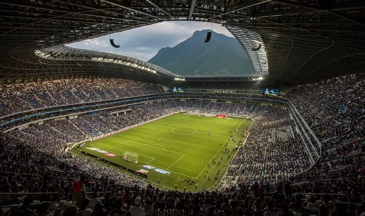 La controversial propuesta de Infantino generó un fuerte rechazo por parte de las confederaciones europeas y de Concacaf.