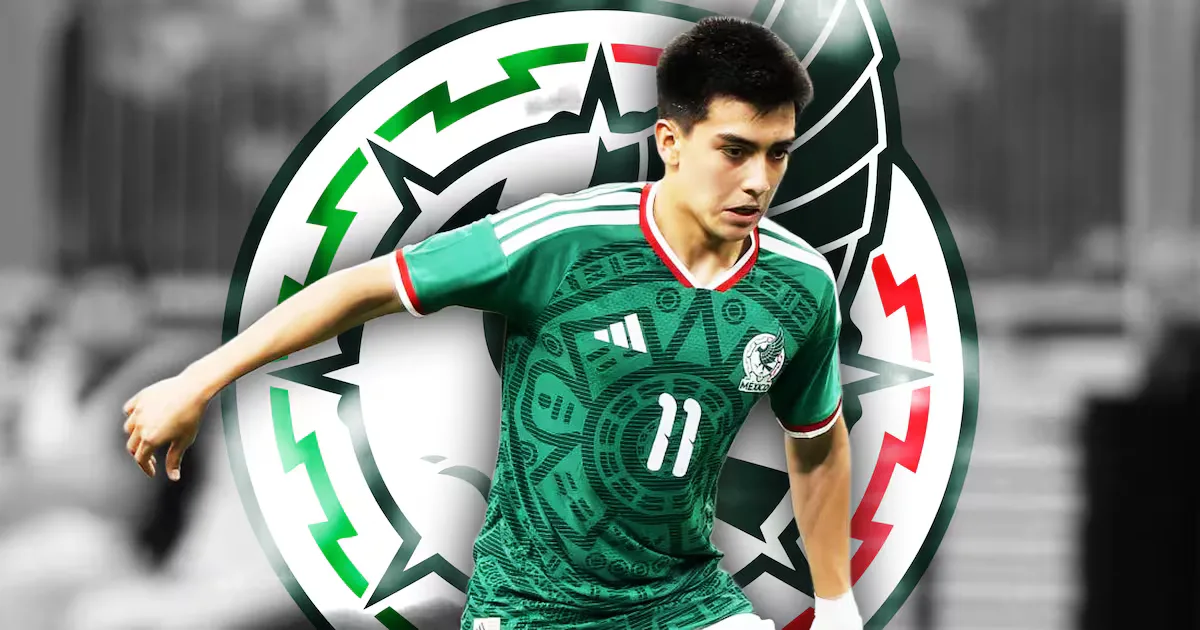 Gilberto Mora durante un entrenamiento con la Selección Mexicana antes de su baja.