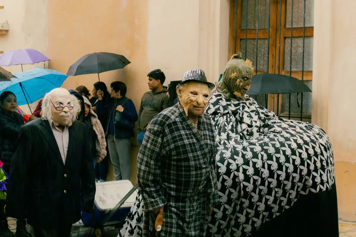 Su ausencia en la ceremonia fue compensada por compañeros con un emotivo gesto.