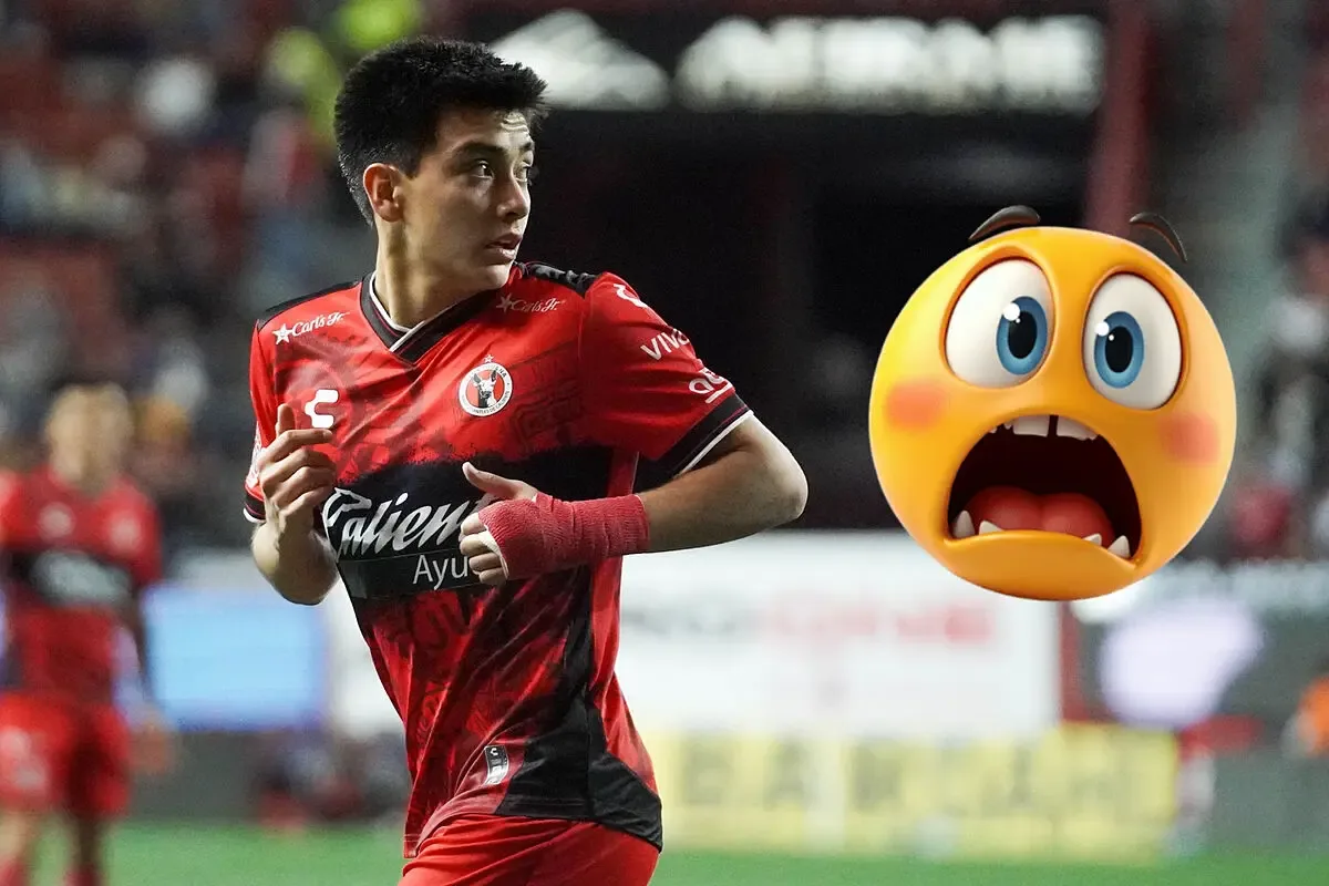 Gilberto Mora, joven promesa de Xolos, durante un entrenamiento reciente.