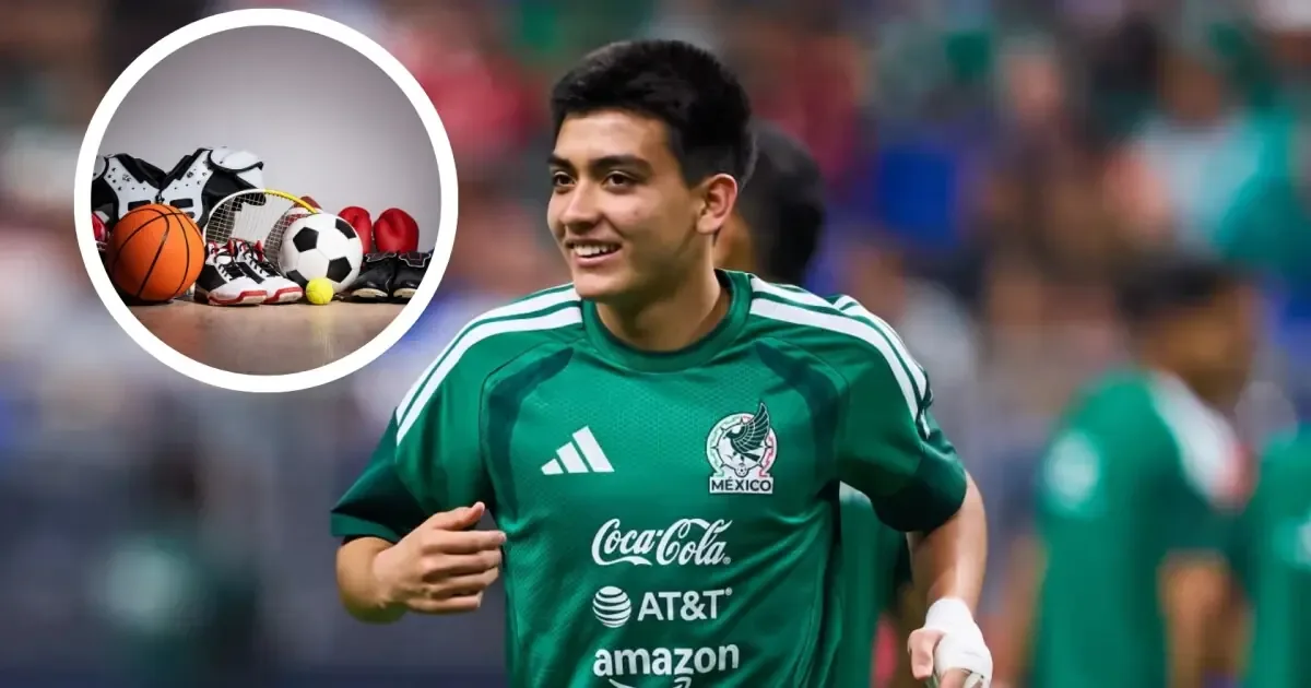 El joven futbolista mexicano muestra su interés por el popular deporte.