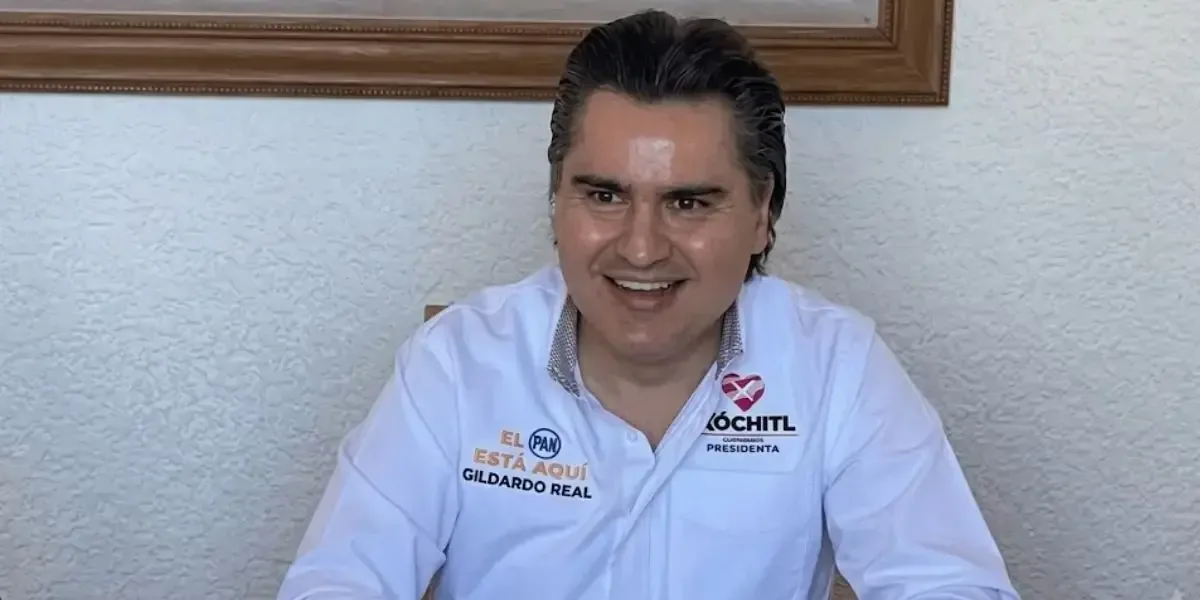 El líder del PAN en Sonora anuncia sus intenciones en un evento empresarial clave.